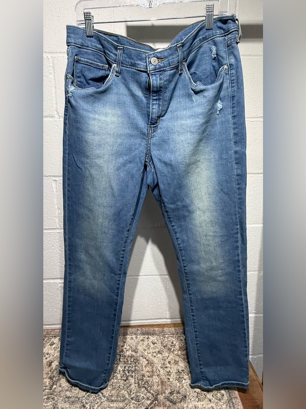 Levi's Women's Slim Straight Jeans - Light Blue Washed